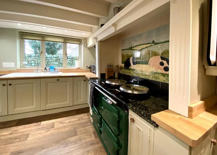 4 Bed In Whitby Oc-g0042