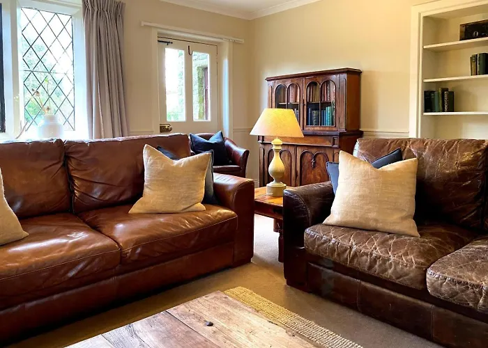 4 Bed In Whitby Oc-g0042
