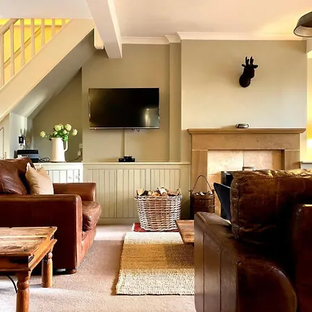 4 Bed In Whitby Oc-g0042 *